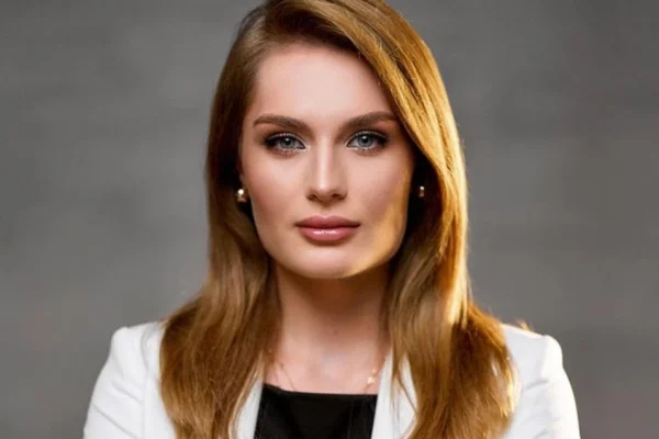 Анастасія Норіцина ведуча: від одеського села до голосу правди на 24 каналі